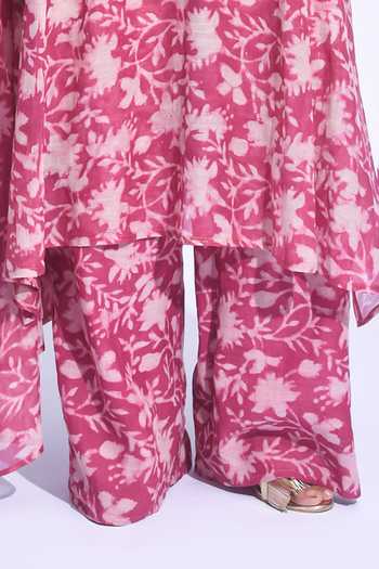 Jayati Goenka_Pink Chanderi Silk V-neck Sangria Suit Set _at_Aza_Fashions