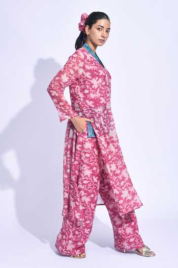 Jayati Goenka_Pink Chanderi Silk V-neck, Yes Sangria Mori Printed Kurta Set _Online_at_Aza_Fashions