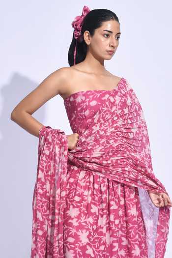 Buy_Jayati Goenka_Pink Chanderi Silk Bandeau Neck Sangria Printed Corset Set 