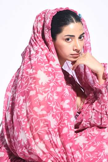 Shop_Jayati Goenka_Pink Chanderi Silk Square Neck Sangria Smocked Tunic Set _Online