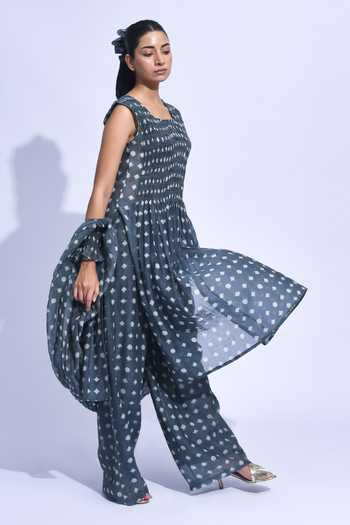 Buy_Jayati Goenka_Grey Chanderi Silk Square Neck, Yes Soot Smocked Tunic Set 