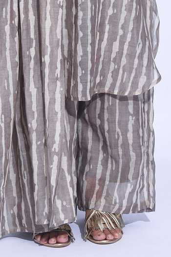Jayati Goenka_Grey Chanderi Silk Round Neck, Yes Shima Printed Kurta Set _Online_at_Aza_Fashions