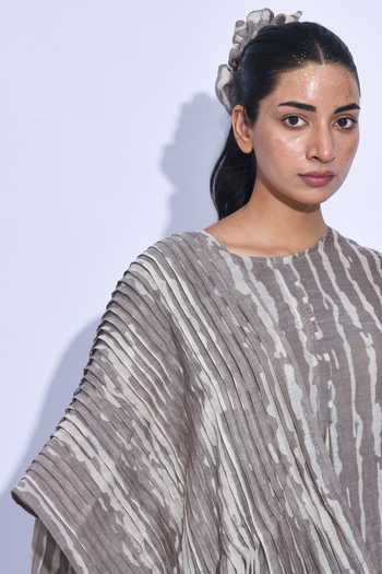 Shop_Jayati Goenka_Grey Chanderi Silk Round Neck, Yes Shima Printed Kurta Set 