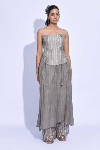 Jayati Goenka_Grey Chanderi Silk Zari Halter Neck Ash Shima Kurta Set _Online_at_Aza_Fashions