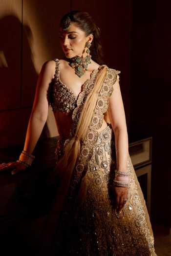 Buy_Itrh_Pink Organza, Velvet Halter Neck Mrigakshi Embroidered Lehenga Set _Online_at_Aza_Fashions