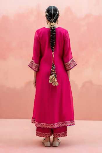 Shop_AM by Anita Mittal_Pink Chanderi V-neck Sitara A-line Embroidered Kurta Set _at_Aza_Fashions