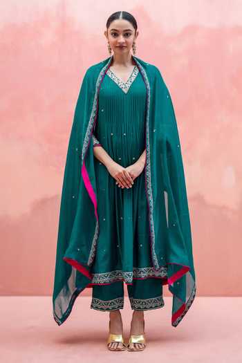 Buy_AM by Anita Mittal_Green Chanderi V-neck, Yes Sitara Embroidered A-line Kurta Set _at_Aza_Fashions