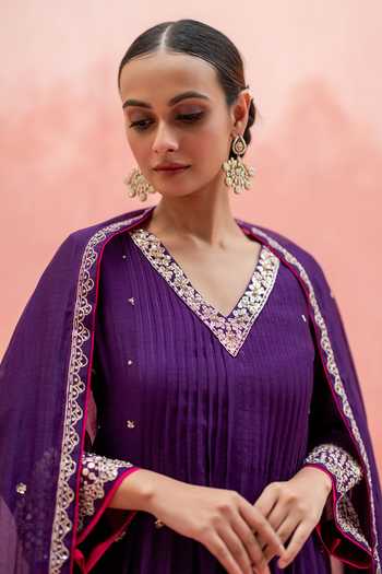 Buy_AM by Anita Mittal_Purple Chanderi V-neck, Yes Sitara A-line Embroidered Silk Kurta Set 