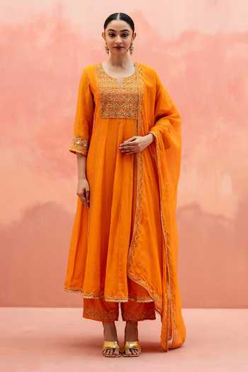 Buy_AM by Anita Mittal_Orange Chanderi Round Neck Najma Mul Embroidered Anarkali Set _at_Aza_Fashions