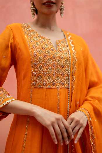 AM by Anita Mittal_Orange Chanderi Round Neck Najma Mul Embroidered Anarkali Set _at_Aza_Fashions