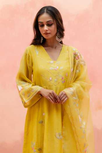 AM by Anita Mittal_Yellow Cotton V-neck Pari Embroidered Anarkali Set _Online_at_Aza_Fashions