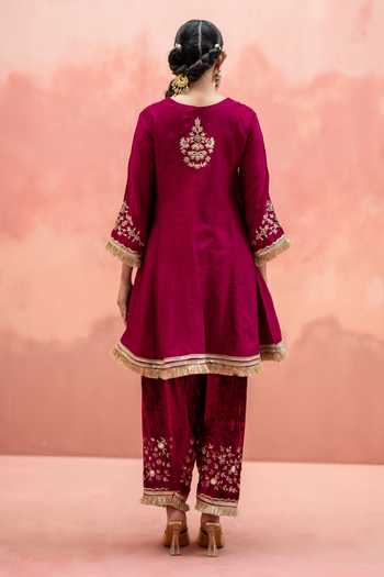 Shop_AM by Anita Mittal_Red Silk V-neck Anjum Embroidered Anarkali Salwar Set _at_Aza_Fashions