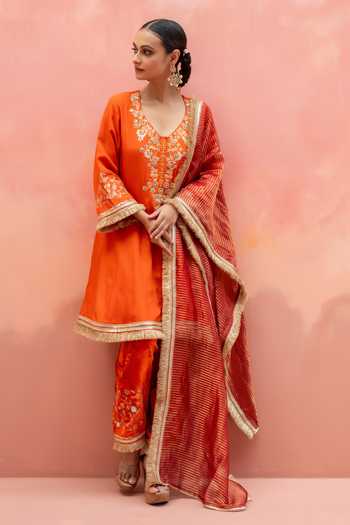 Buy_AM by Anita Mittal_Orange Silk V-neck Anjum Short Embroidered Anarkali Salwar Set _Online_at_Aza_Fashions
