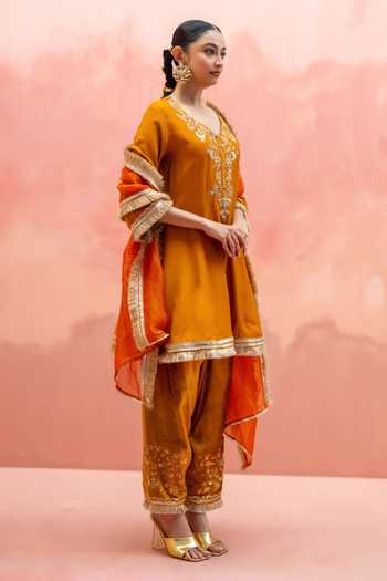 AM by Anita Mittal_Yellow Silk V-neck Anjum Short Embroidered Anarkali Set _Online_at_Aza_Fashions
