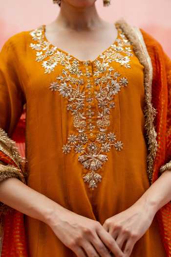 Shop_AM by Anita Mittal_Yellow Silk V-neck Anjum Short Embroidered Anarkali Set 