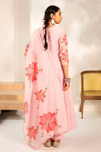 Shop_AM by Anita Mittal_Pink Chanderi V-neck Zoya Mul Anarkali Set _at_Aza_Fashions