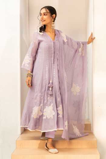 Shop_AM by Anita Mittal_Purple Chanderi V-neck Zara Mul Anarkali Set _Online_at_Aza_Fashions