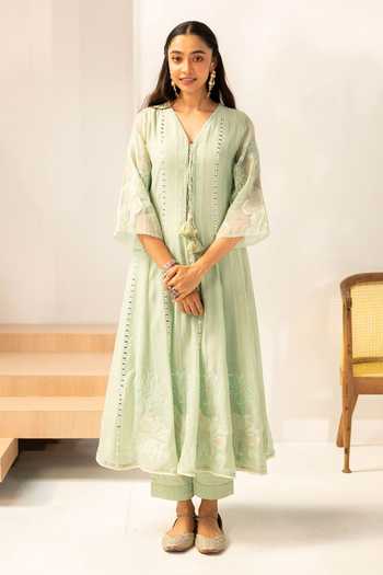 Buy_AM by Anita Mittal_Green Chanderi Keyhole Neck Zara Mul Anarkali Set _Online_at_Aza_Fashions