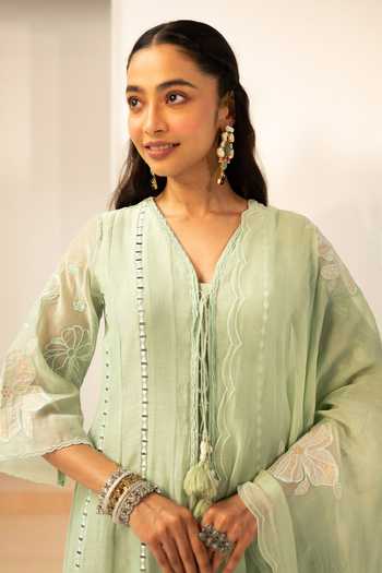 AM by Anita Mittal_Green Chanderi Keyhole Neck Zara Mul Anarkali Set _at_Aza_Fashions