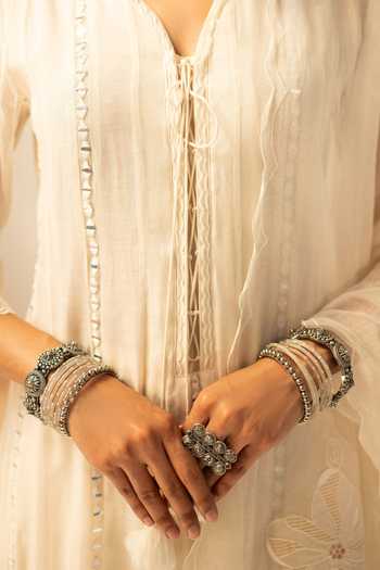 Shop_AM by Anita Mittal_White Chanderi V-neck Zara Mul Anarkali Set _Online_at_Aza_Fashions