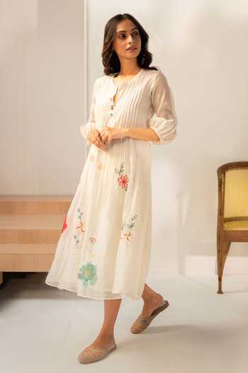 AM by Anita Mittal_White Chanderi Round Neck Zeba Mul Tunic _Online_at_Aza_Fashions