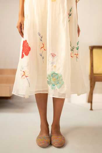 Shop_AM by Anita Mittal_White Chanderi Round Neck Zeba Mul Tunic _Online_at_Aza_Fashions