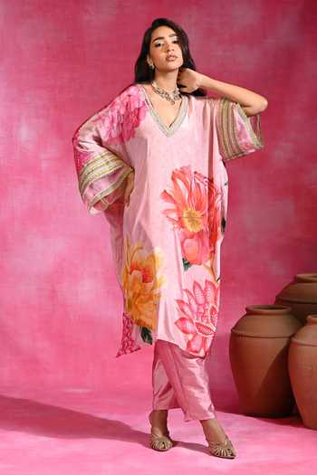 Buy_Rishi and Vibhuti_Pink Crepe V-neck Gulabi Floral Print Kaftan And Pant Set _at_Aza_Fashions