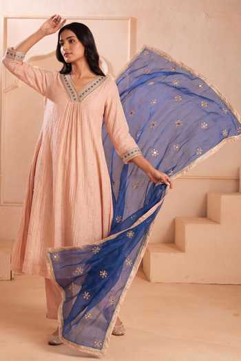 Buy_Two Sisters By Gyans_Pink Chanderi V-neck Mul Hand Embroidered Kurta Set _at_Aza_Fashions
