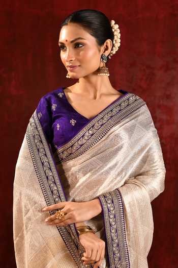 singhanias_Gold Tissue Saree With Running Blouse Fabric _at_Aza_Fashions