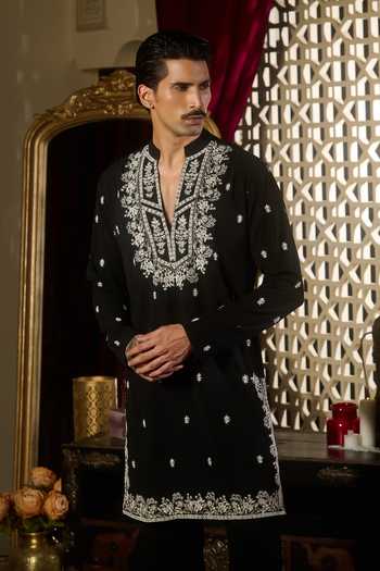 Buy_Contrast By Parth_Black Silk Frost Floral Embroidered Kurta Set _Online_at_Aza_Fashions