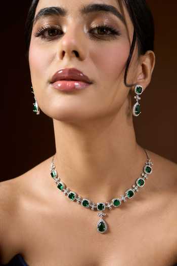 Shop_Nazaakat By Samara Singh_Emerald Green Stone Studded Necklace Set 