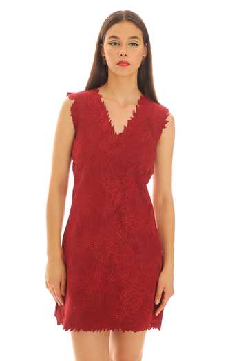 Parneet Gujral_Maroon Crepe V-neck Flower Embroidered Short Dress _at_Aza_Fashions