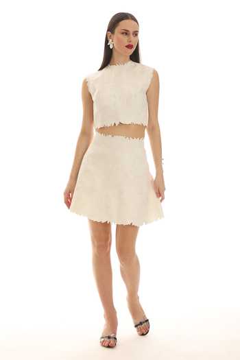 Parneet Gujral_Ivory Crepe Floral Embroidered Skirt _Online_at_Aza_Fashions