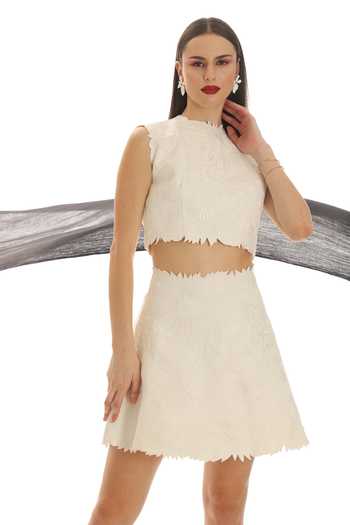 Buy_Parneet Gujral_Ivory Crepe Floral Embroidered Skirt _at_Aza_Fashions