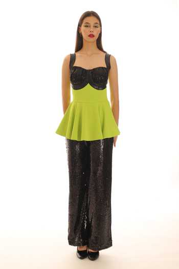Parneet Gujral_Green Crepe Sweetheart Neck Colorblock Embroidered Jumpsuit _Online_at_Aza_Fashions