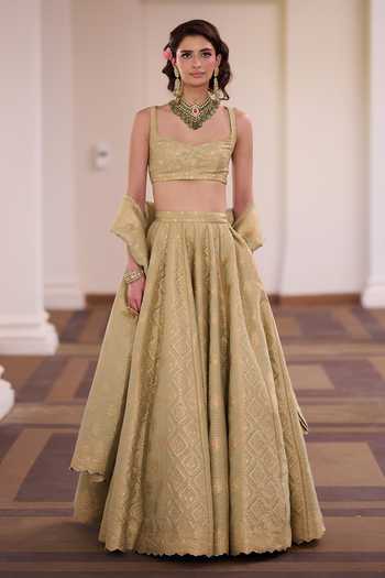 Buy_Safaa_Green Vegan Silk Sweetheart Neck Pista Kaju Barfi Bandhani Lehenga Set _Online_at_Aza_Fashions