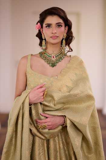 Buy_Safaa_Green Vegan Silk Sweetheart Neck Pista Kaju Barfi Bandhani Lehenga Set 