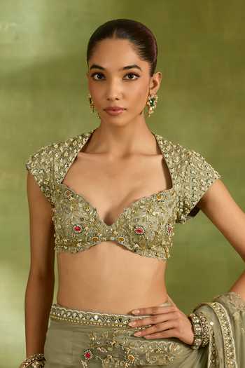 Neha Khullar_Green Organza, Crepe, Net, Tissue Sweetheart Aari Embroidered Saree With Blouse _at_Aza_Fashions