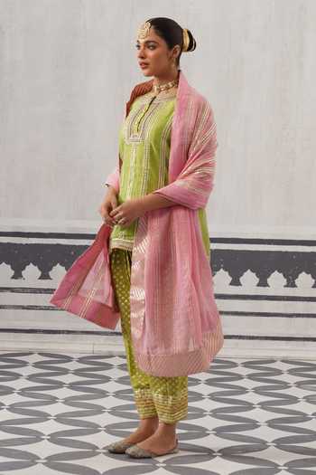 Buy_Palak & Mehak_Green Chanderi Round Neck Mini Embroidered Kurta Set _Online_at_Aza_Fashions