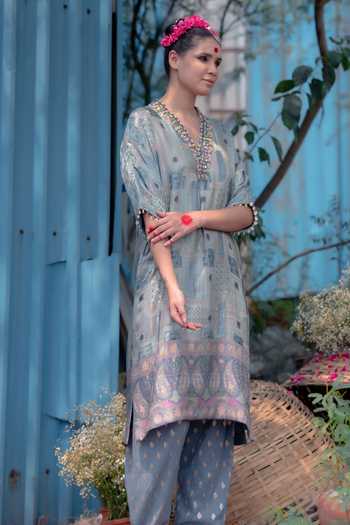 Soniya G_Silver Silk V-neck, Yes Printed Kurta And Pant Set _Online_at_Aza_Fashions