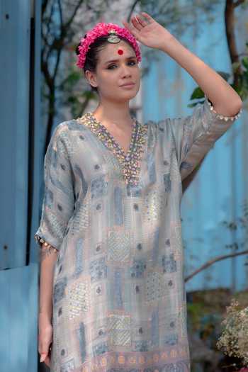 Soniya G_Silver Silk V-neck, Yes Printed Kurta And Pant Set _at_Aza_Fashions