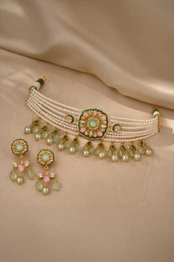 Shop_Vivinia By Vidhi Mehra_Gold Plated Floral Kundan Embellished Necklace Set _at_Aza_Fashions