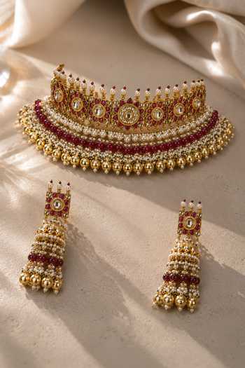 Shop_Vivinia By Vidhi Mehra_Gold Plated Jaipuri Kundan Embellished Necklace Set _at_Aza_Fashions