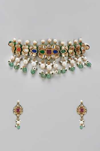 Shop_Vivinia By Vidhi Mehra_Gold Plated Pearl Embellished Choker Set _at_Aza_Fashions