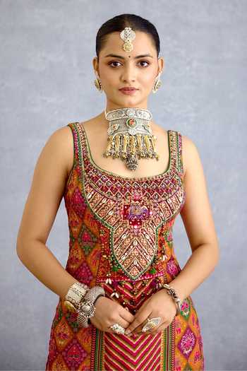 Buy_Torani_Multi Color Silk, Organza Scoop Neck, Yes Rangili Sahithi Kurta Set _Online_at_Aza_Fashions