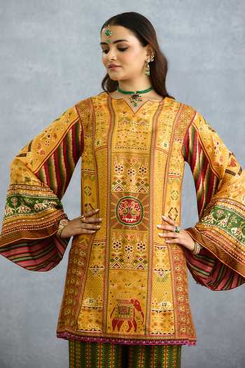 Torani_Yellow Silk Split V-neck Kanak Ananti Kurta And Pant Set _at_Aza_Fashions