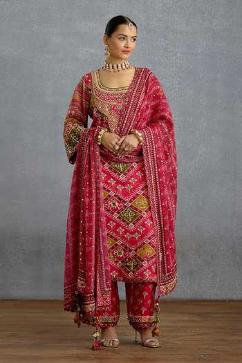Buy_Torani_Pink Silk, Organza Square Neck Raktangi Patola Kurta Set _at_Aza_Fashions
