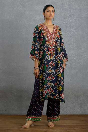 Shop_Torani_Blue Silk, Organza V-neck Virasa Patola Kurta Set _Online_at_Aza_Fashions