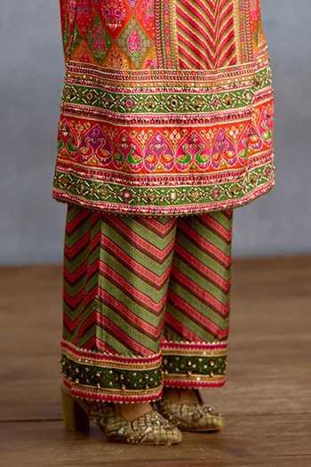 Torani_Pink Silk, Organza Scoop Neck Rangili Jinal Printed Kurta Set _Online_at_Aza_Fashions