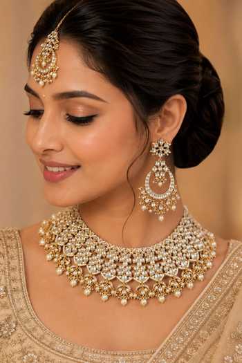 Vivinia By Vidhi Mehra_Gold Plated Jaipuri Kundan Embellished Choker Set _Online_at_Aza_Fashions